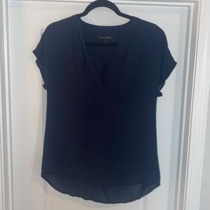 Navy blue blouse high/low. Short sleeve, like new.